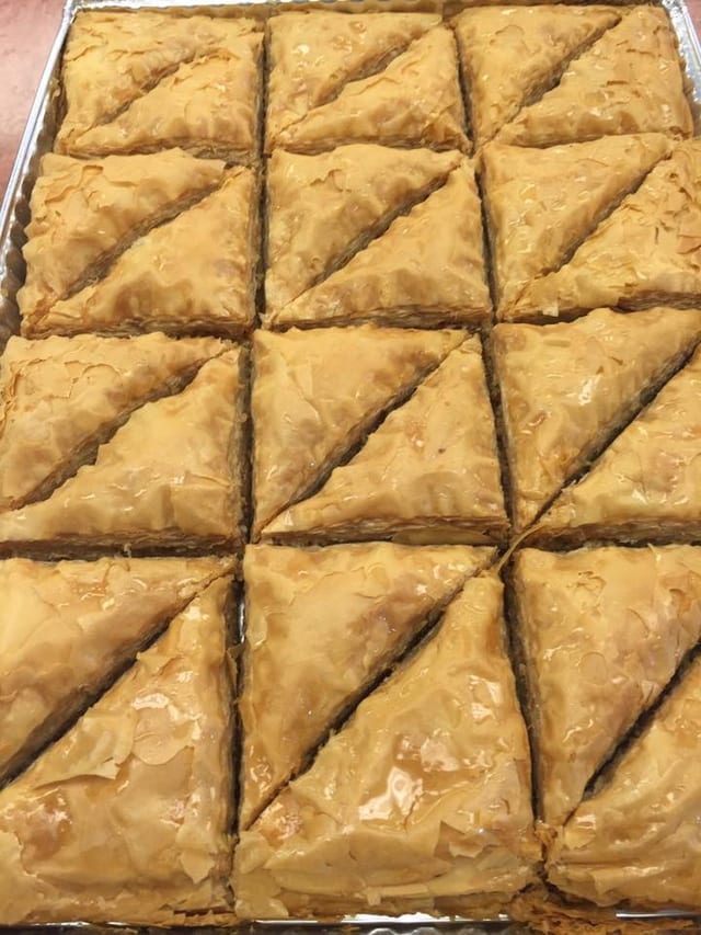 Baklava Small Box (3 Pieces).